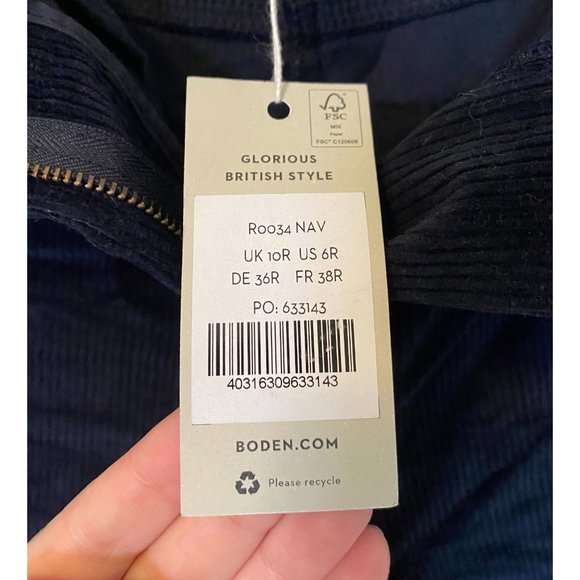NWT Boden Alexia Wide Leg Corduroy Trouser Pants in Navy Blue, size 6 (US) - Picture 4 of 9